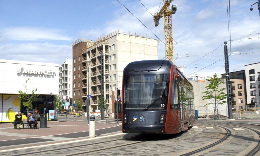 Tampereen ratiotie laajeni Lentävänniemeen talvella 2025