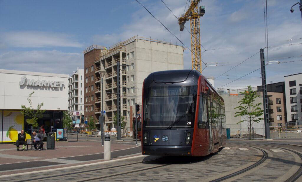 Raitiotie laajentui Lentävänniemeen vuoden 2025 alussa.
