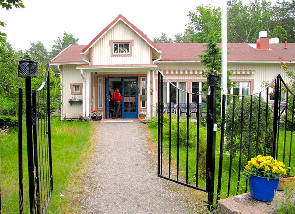 Villa Sten sijaitsee Kangasalla Riun kylässä.​