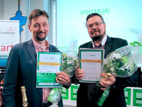 Tampereen Kasvupolun voittajat: TreLabin Mika Parikka ja Cozifyn Kimmo Ruotoistenmäk